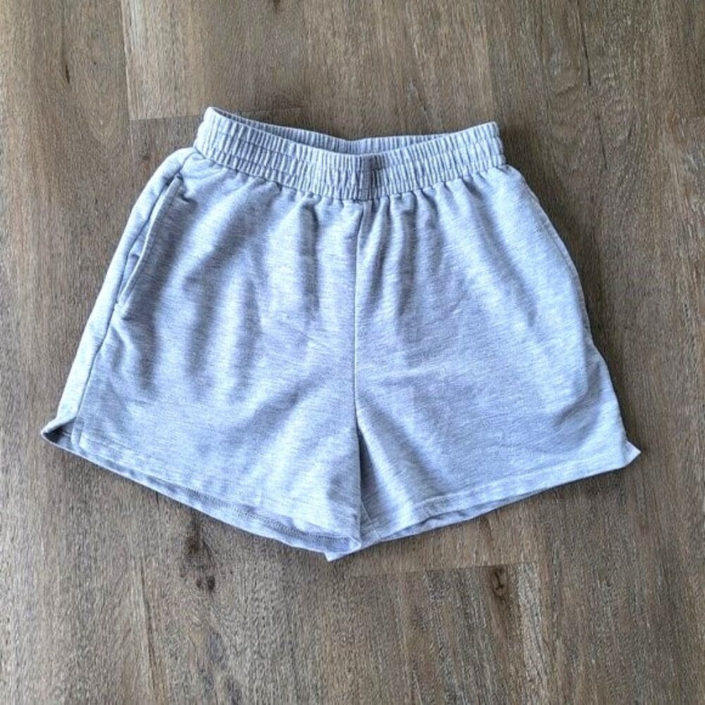 Lounging Bundle 2 Pieces: Gray Sweat Shorts and Sage Green Top Size Small - Picture 2 of 12